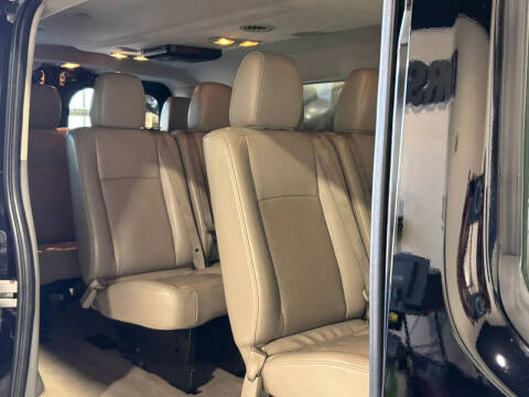 2017 Nissan NV