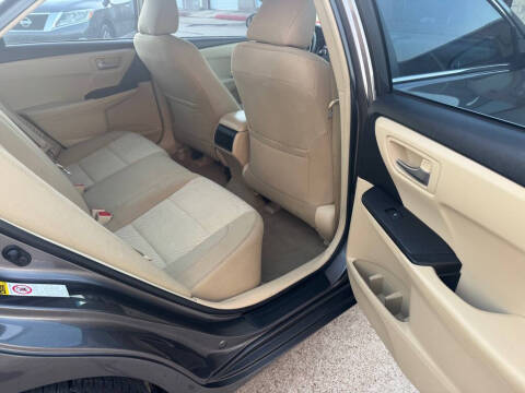 2017 Toyota Camry Hybrid