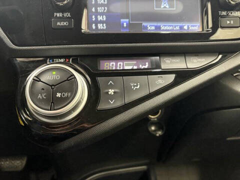 2016 Toyota Prius c One