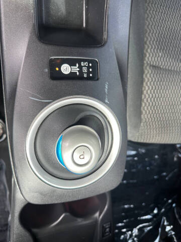 2015 Nissan LEAF S