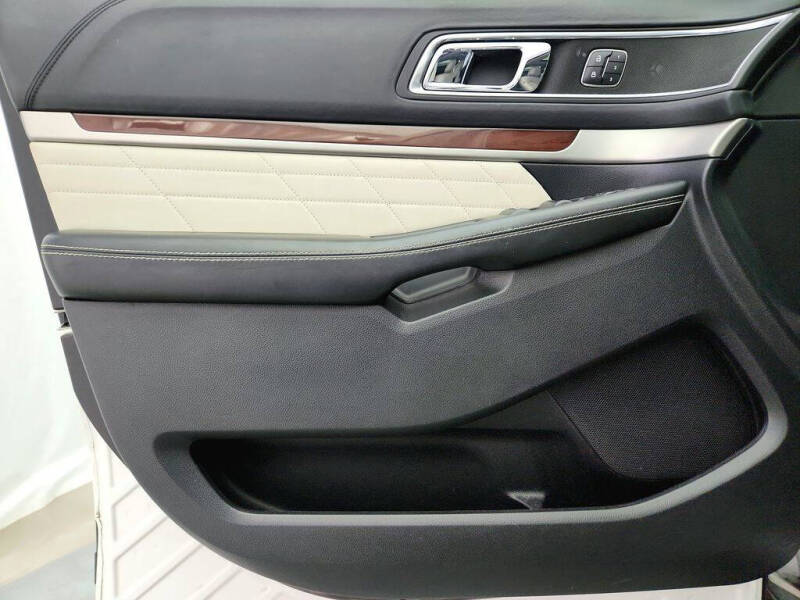 2019 Ford Explorer Platinum