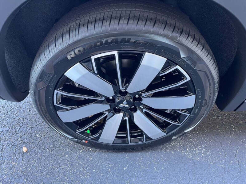 2026 Mitsubishi Outlander SE