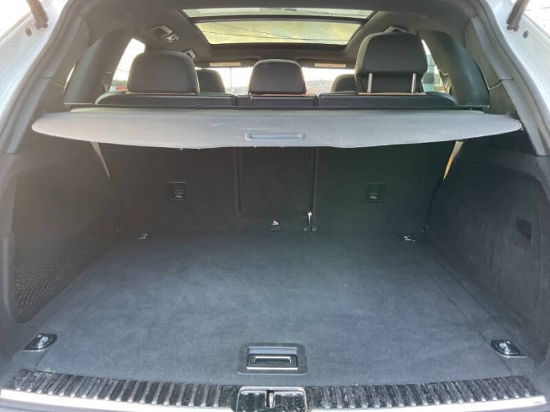 2014 Porsche Cayenne Platinum