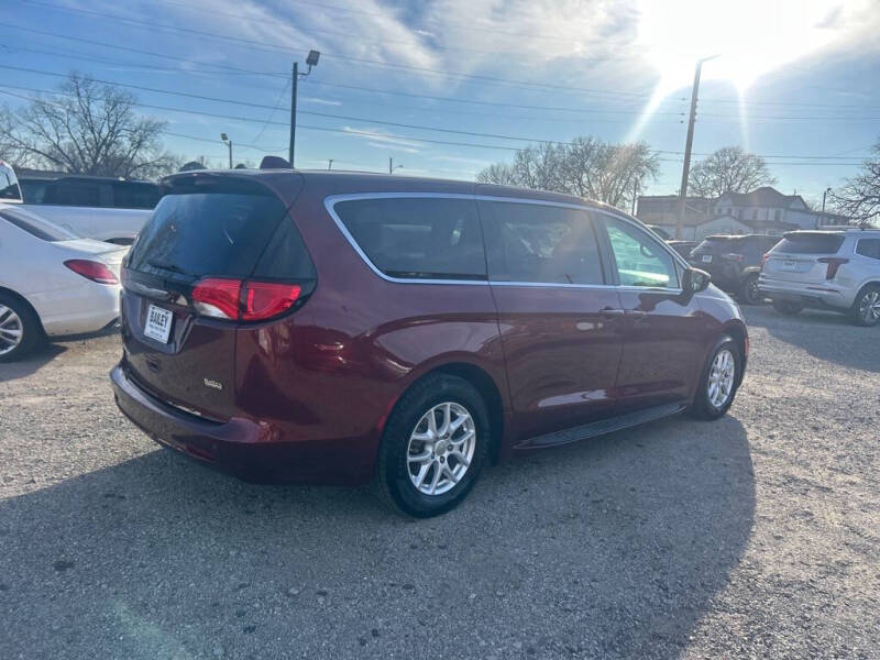 2017 Chrysler Pacifica Touring