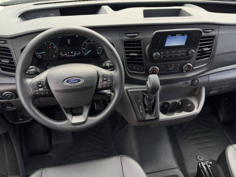 2025 Ford Transit 250