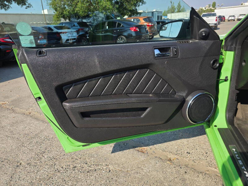 2013 Ford Mustang V6