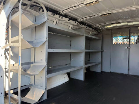 2022 GMC Savana 2500