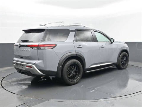 2022 Nissan Pathfinder Platinum