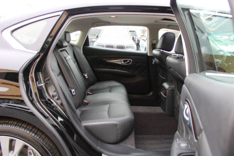 2018 Infiniti Q70L 3.7 Luxe