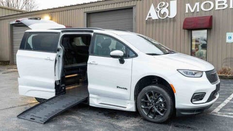 2023 Chrysler Pacifica for sale at A&J Mobility in Valders WI