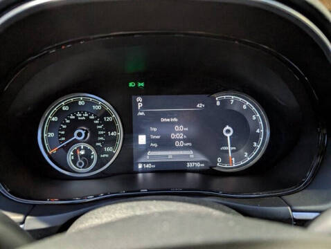 2025 Genesis GV70 2.5T Standard