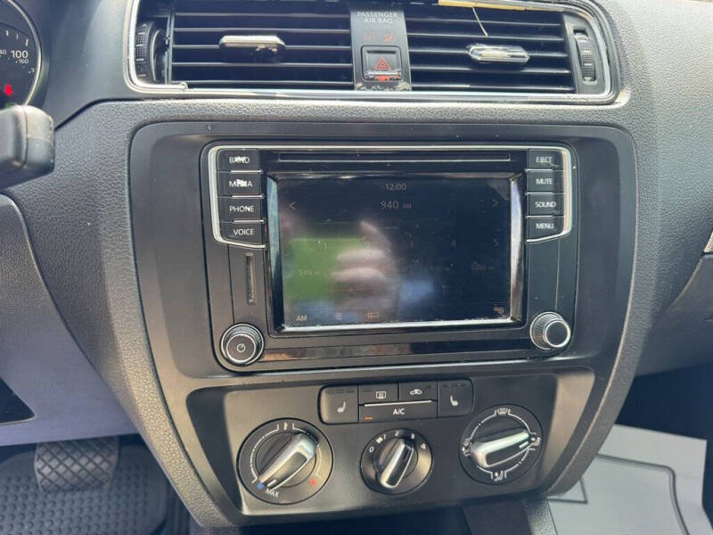 2016 Volkswagen Jetta