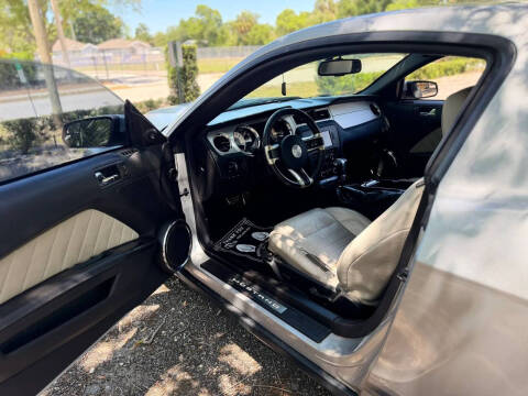 2012 Ford Mustang V6 Premium