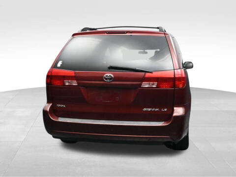 2005 Toyota Sienna