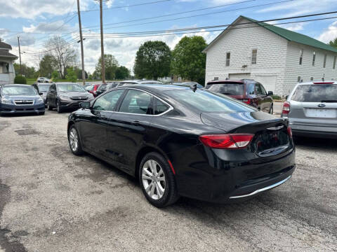 2017 Chrysler 200 Limited Platinum