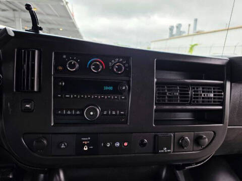 2018 GMC Savana 2500