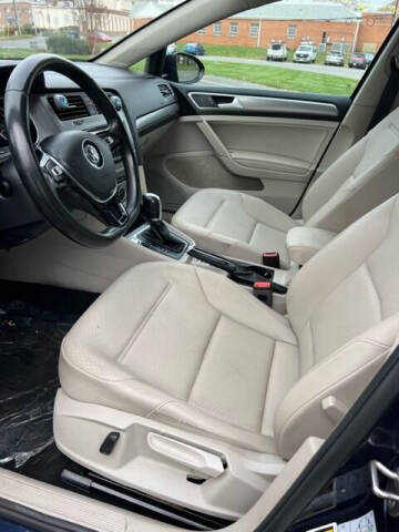 2017 Volkswagen Golf