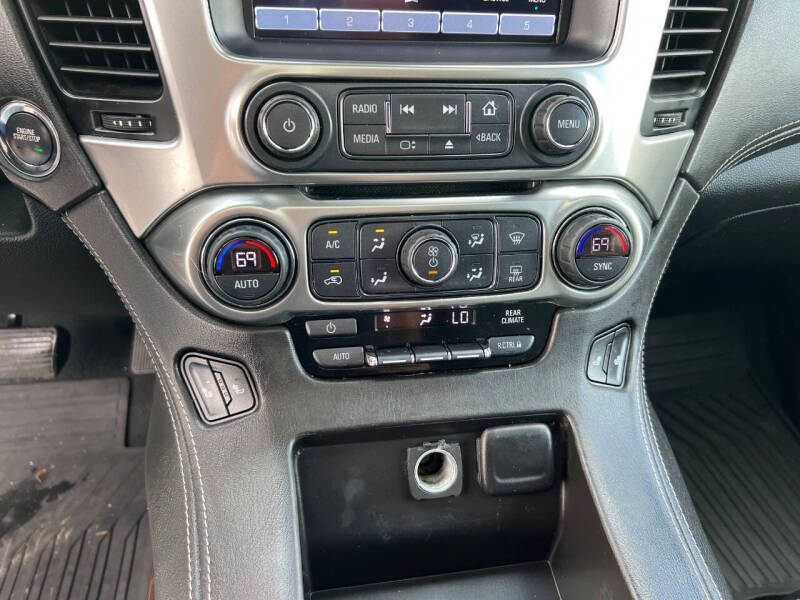 2019 Chevrolet Suburban LT