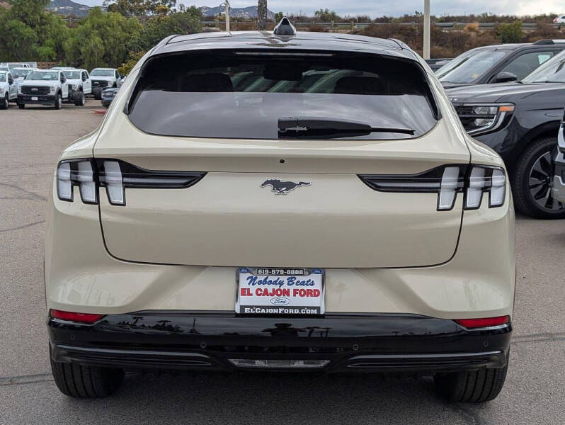 2025 Ford Mustang Mach-E Premium