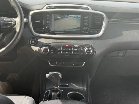 2017 Kia Sorento LX