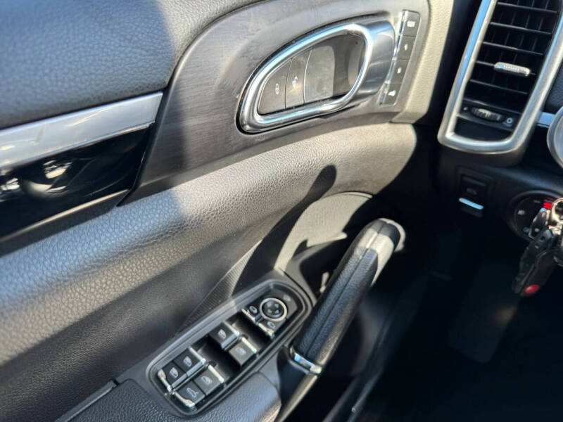 2017 Porsche Cayenne