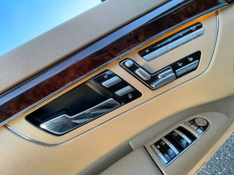 2013 Mercedes-Benz S-Class S 550 4MATIC