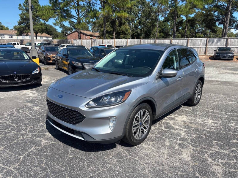 2022 Ford Escape SEL's photo