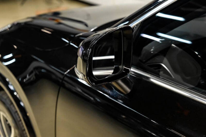 2017 Volvo XC90 T6 Momentum