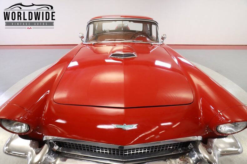 1957 Ford Thunderbird