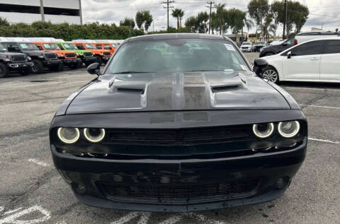 2018 Dodge Challenger SXT Plus