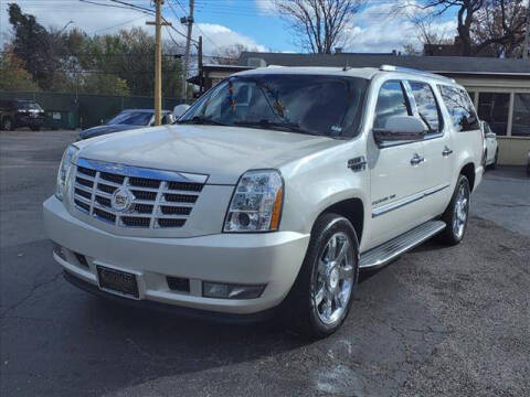 2011 Cadillac Escalade ESV for sale at Kugman Motors in Saint Louis MO