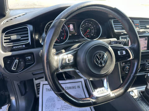 2015 Volkswagen Golf GTI SE