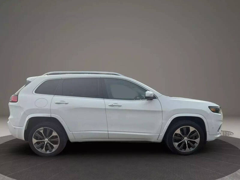 2019 Jeep Cherokee Overland