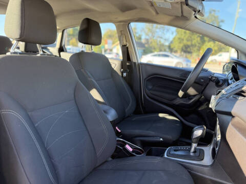 2017 Ford Fiesta SE