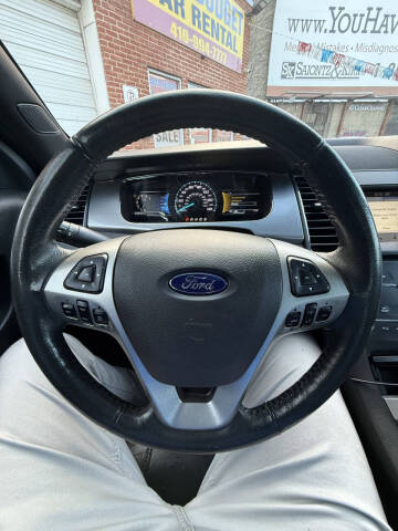 2018 Ford Taurus SEL