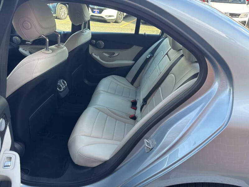 2016 Mercedes-Benz C-Class