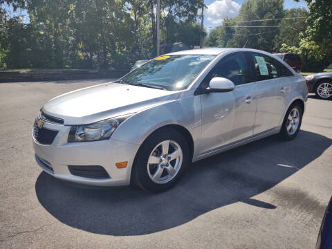 2014 Chevrolet Cruze for sale at Dave's Car Corner in Hartford City IN