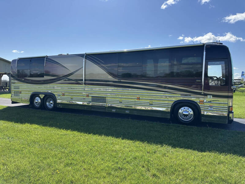 2001 Prevost Liberty