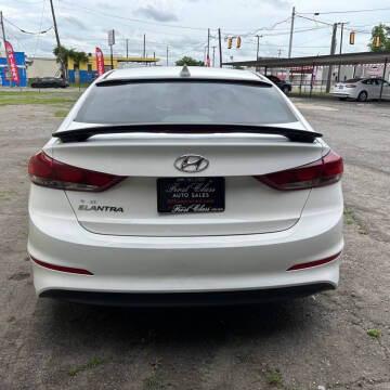 2018 Hyundai Elantra