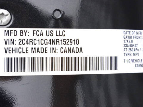 2022 Chrysler Voyager LX