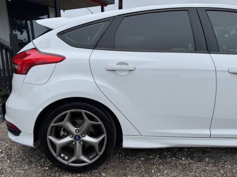 2018 Ford Focus ST