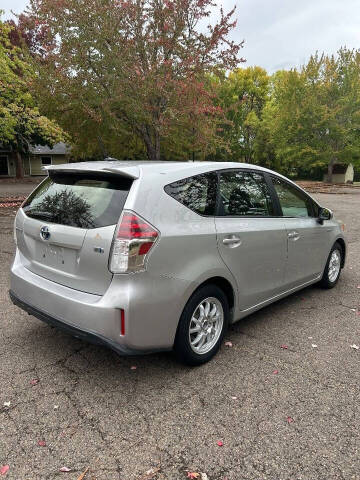2017 Toyota Prius Three