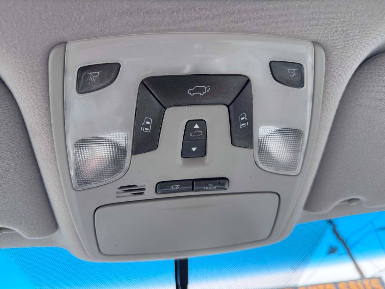 2013 Toyota Sienna 14