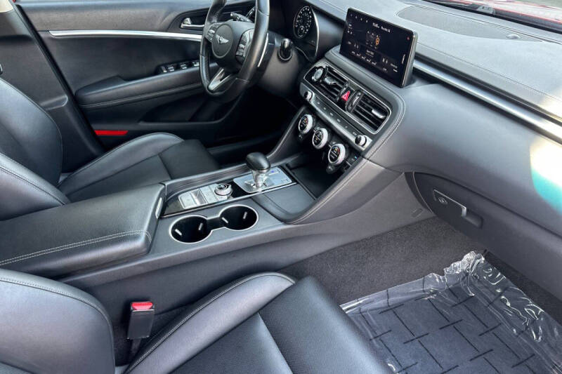 2022 Genesis G70