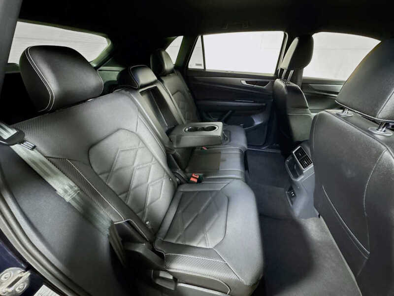 2025 Volkswagen Atlas Cross Sport SE 4Motion