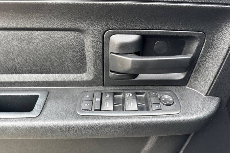 2017 RAM 1500 Express