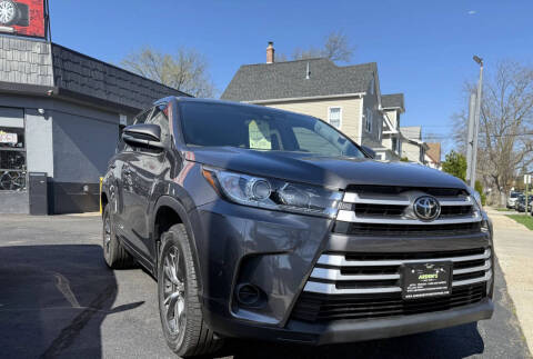 2017 Toyota Highlander LE