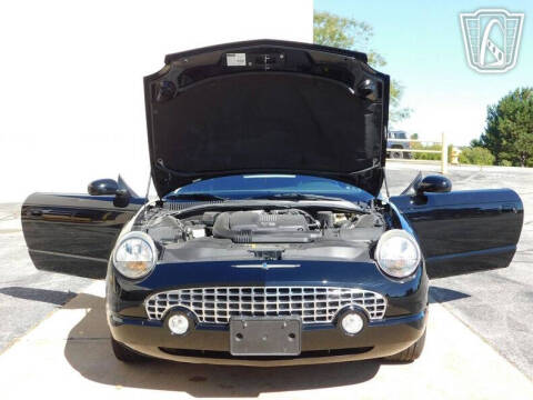 2002 Ford Thunderbird Deluxe