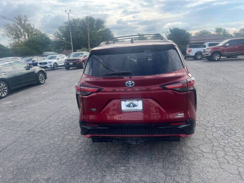 2022 Toyota Sienna XSE 7-Passenger