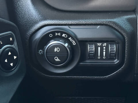 2022 Jeep Gladiator Sport S